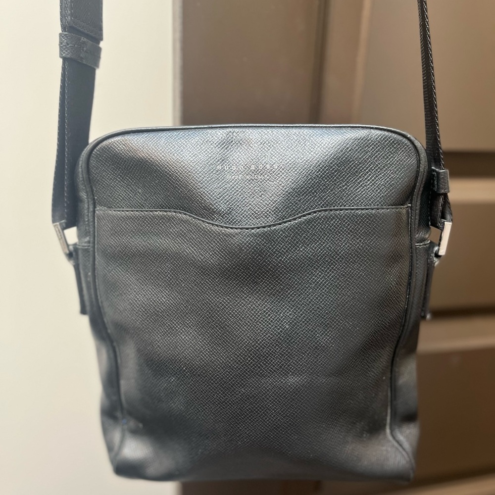 Hugo Boss Men’s Leather Messenger Bag